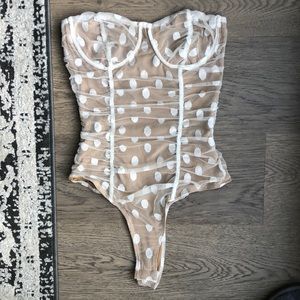 Fashionova strapless polkadot bodysuit